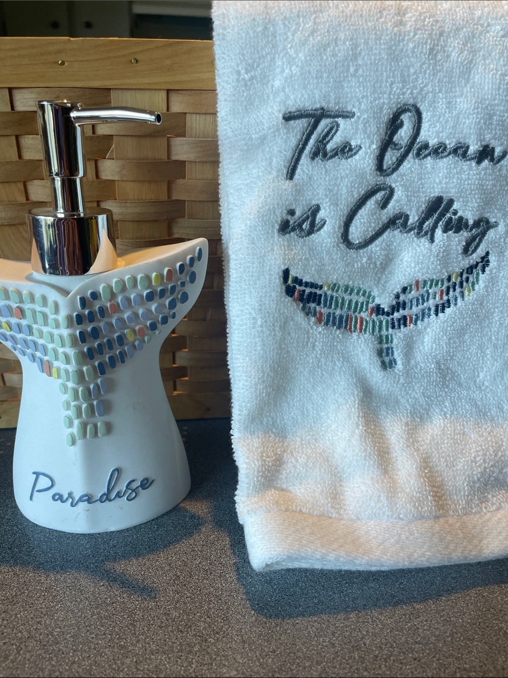 Broyhill White Coastal Set NWT. Soap dispenser & Hand Towel colorful Whale Tail